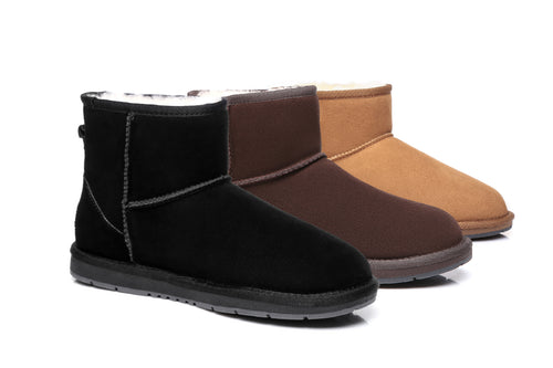 SALE. MINI ugg boots