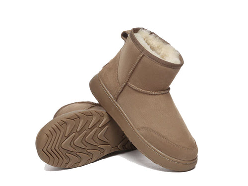 SALE. ALPINE MINI ugg boots