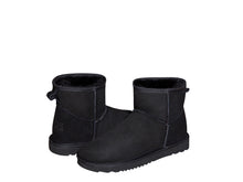 Load image into Gallery viewer, SALE. CLASSIC MINI ugg boots.